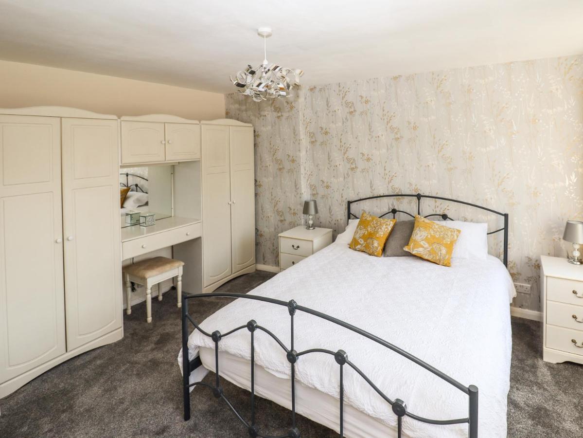 8 Heatons Bridge Road Villa Ormskirk Luaran gambar