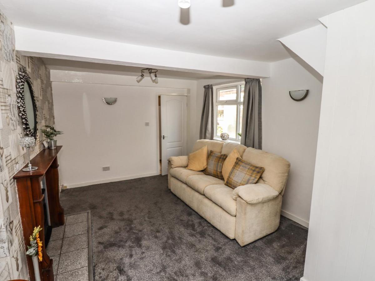 8 Heatons Bridge Road Villa Ormskirk Luaran gambar